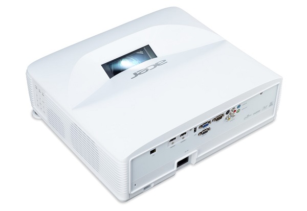 Laserový projektor Acer UL5630 s veľmi krátkou projekčnou vzdialenosťou.