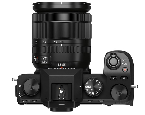 Kompaktný bezzrkadlový fotoaparát Fujifilm X-S10.