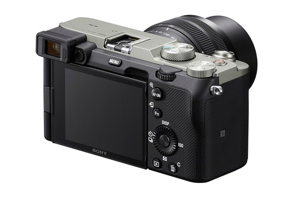 Bezzrkadlový full-frame fotoaparát Sony Alpha 7C (α7C).