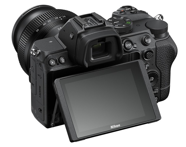Bezzrkadlový full-frame fotoaparát Nikon Z5.