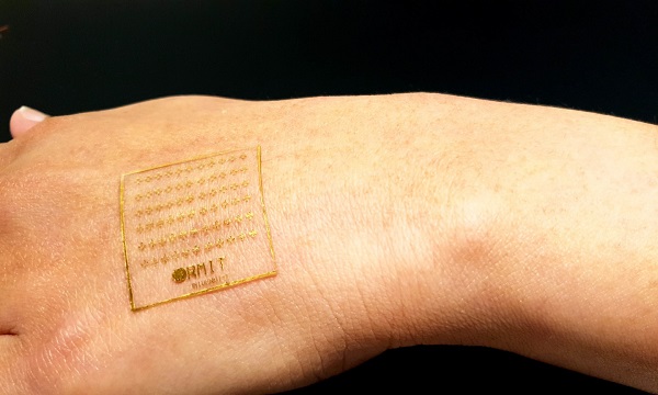 Elektronická koža, ktorá bola vyvinutá na RMIT, by mohla umožniť robotom a protézam snímať bolesť rovnako ako ľudská pokožka.