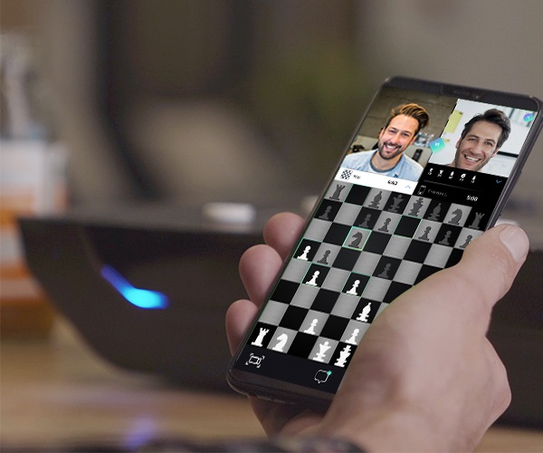 Inteligentné šachovnice Square Off pridávajú funkciu videohovoru.