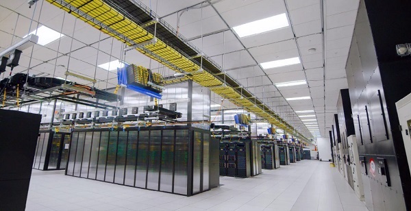 Superpočítač Meta AI Research SuperCluster (RSC) patrí medzi najrýchlejšie superpočítače na svete.