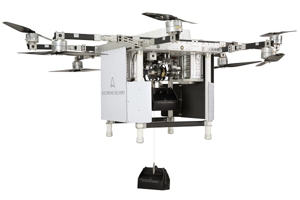 Doručovací dron A2Z RDSX so systémom dvoch navijakov pre spúšťanie zásielok.