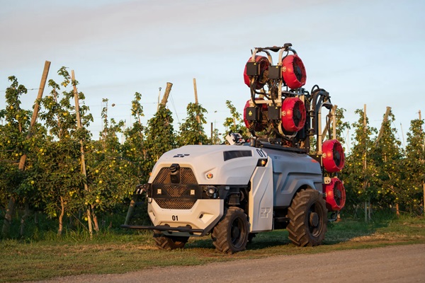 Robot Prospr má navyše riešiť nedostatok pracovníkov v poľnohospodárstve.