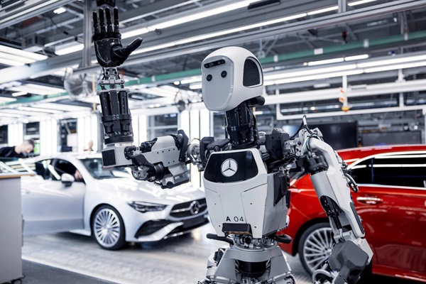 Humanoidný robot Apollo navrhnutý pre Mercedes-Benz.