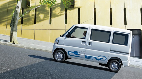 Elektrická mini dodávka Mitsubishi Microcab EV.