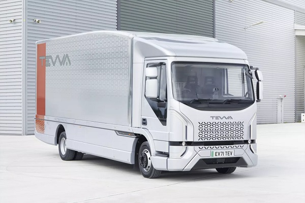 Elektrické nákladné vozidlo Terra Truck s patentovaným predlžovačom dojazdu prostredníctvom vodíkových palivových článkov.