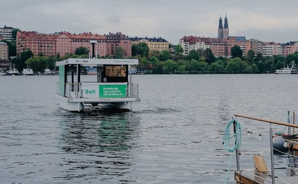 Autonómny prechod z Kungsholmenu do Södermalmu vo Švédsku bol iniciovaný a kontrolovaný zo vzdialeného centra v Trondheime v Nórsku.