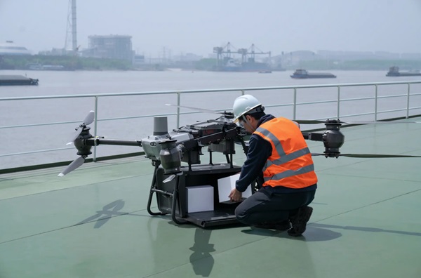 Doručovací dron DJI FlyCart 30.