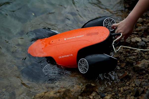 Podvodný dron OceanEye.