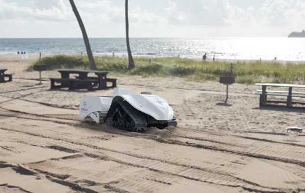 Robotický čistiť pláží BeBot.