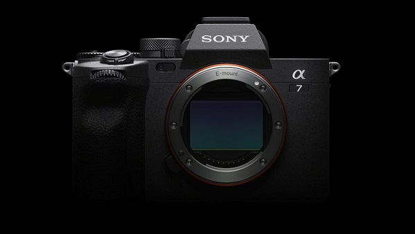 Plnoformátový bezzrkadlový fotoaparát Sony Alpha 7 IV.