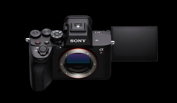 Plnoformátový bezzrkadlový fotoaparát Sony Alpha 7R V.