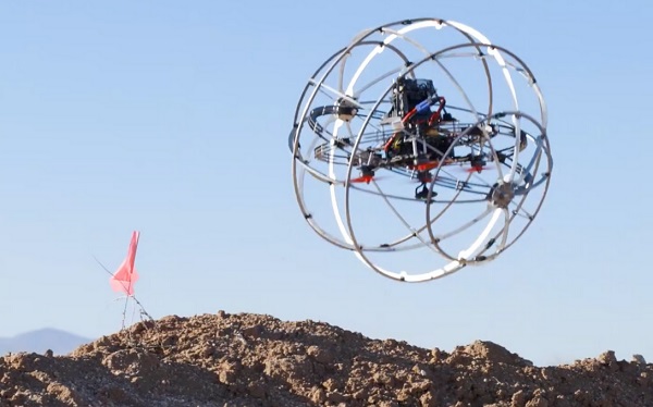 Autonómny hybridný mobilný robot.