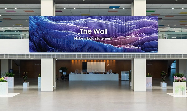 1000-palcová modulárna komerčná Micro LED obrazovka Samsung The Wall.