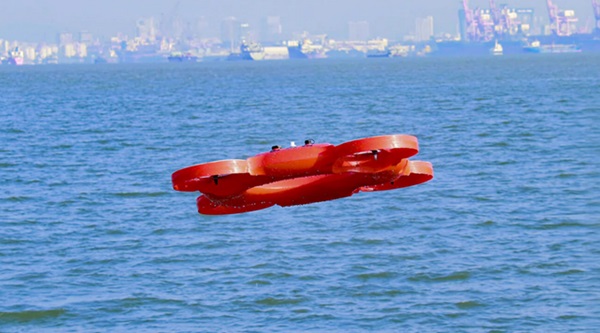Hybridný záchranný dron TY-3R Flying Lifebuoy.