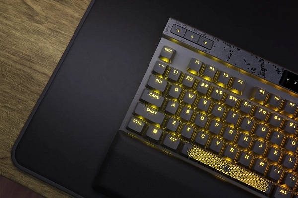 Herná klávesnica s magneticko-mechanickými spínačmi Corsair K70 Max.