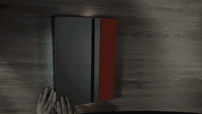 Notebook s dvomi dotykovými obrazovkami Dxuscreen.