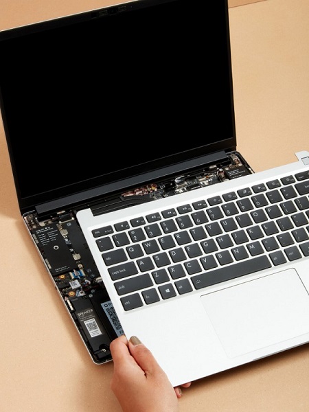 Prispôsobiteľný a opraviteľný notebook Framework Laptop.