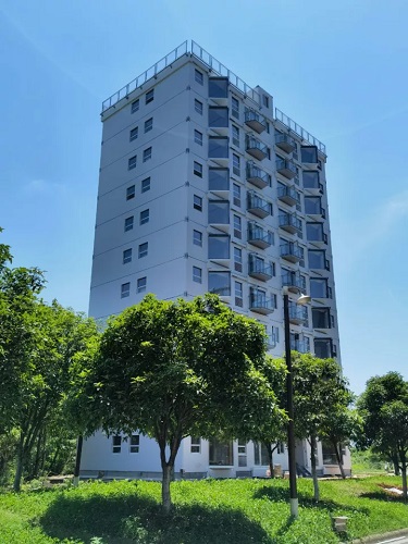 Tento 10-poschodový bytový dom bol zmontovaný za 28 hodín a 45 minút v čínskom meste Changsha pomocou prefabrikovaných stavebných modulov.