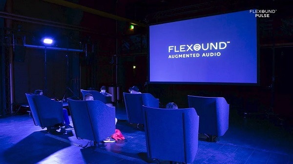 Používateľské testovanie sedadiel s technológiou Flexound Pulse, kde bol každý divák ponorený do svojej osobnej zvukovej zóny priestorového zvuku.