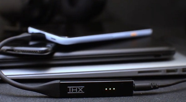 USB DAC / zosilňovač THX Onyx.