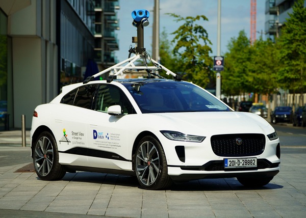 Upravený plne elektrický automobil Jaguar I-Pace pre Google Street View.