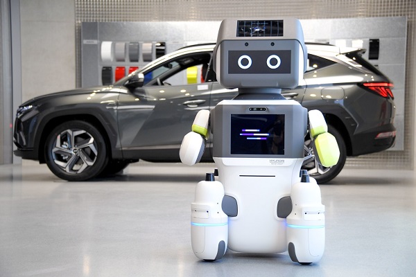 Interaktívny robot Hyundai DAL-e.