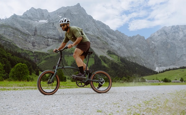 Skladací elektrický bicykel Brompton G Line.