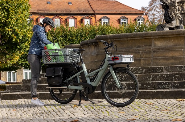 Nákladný elektrický bicykel Cube Longtail Hybrid.