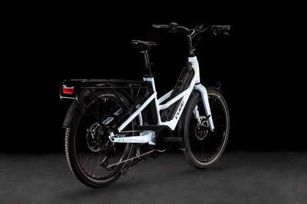 Nákladný elektrický bicykel Cube Longtail Hybrid.