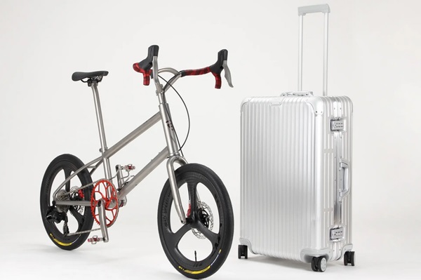 Rozkladací cestovný bicykel Firefly MiniVelo.