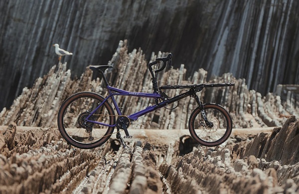 Teleskopický nákladný gravel bicykel Gravit Dust.