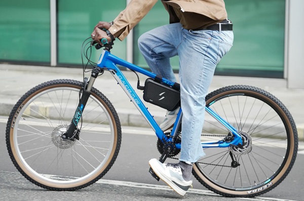 Konverzná súprava na elektrický pohon pre bežné bicykle Swytch Go.