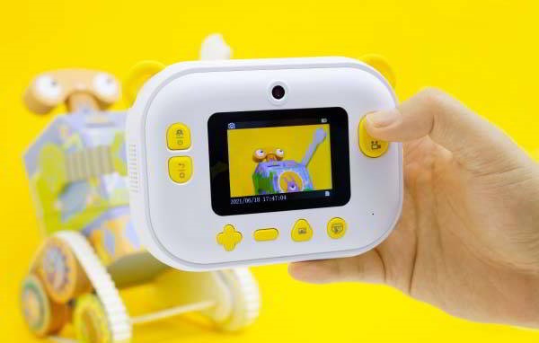 Detský instantný fotoaparát a štítkovač v jednom myFirst Insta Wi 2.