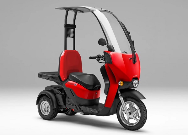 Nákladný trojkolesový elektrický skúter Honda Gyro Canopy e.