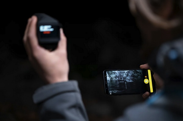 Digitálny plnofarebný monokulár s nočným videním Duovox Ultra.