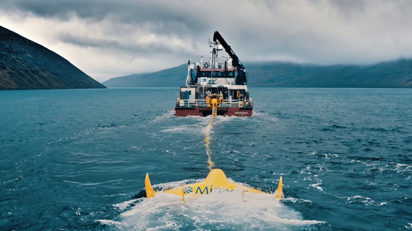 Úzke kanály medzi Faerskými ostrovmi urýchľujú prílivové toky a vytvárajú ideálne miesto pre projekty prílivovej energie.