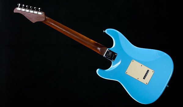 Inteligentná gitara Mooer Audio série GTRS 800.