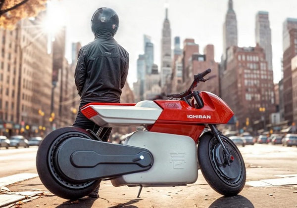 Koncept retro-futuristického elektrického motocykla Ichiban inšpirovaného anime Akira.