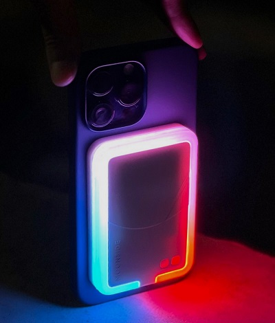 Multifunkčné RGB svetlo MagLight pre smartfón.
