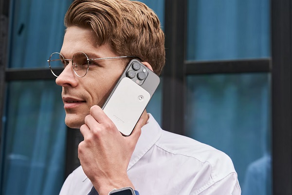 Zariadenie Magmo Pro pre automatické nahrávanie hovorov z iPhone.