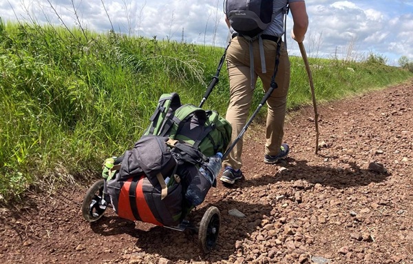 Hybridný turistický príves / batoh Tactical 13 X-Trek.