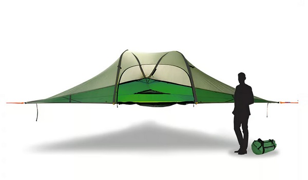 Závesný stan pre troch Tentsile Stingray Lite.