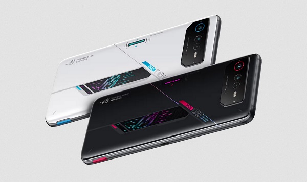 Herný smartfópn Asus ROG Phone 6 Pro (biely) a Phone 6 (čierny).