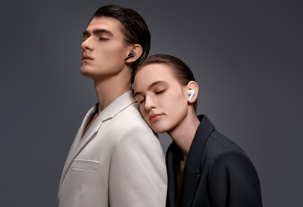 Úplne bezdrôtové slúchadlá do uší Xiaomi Buds 3T Pro.