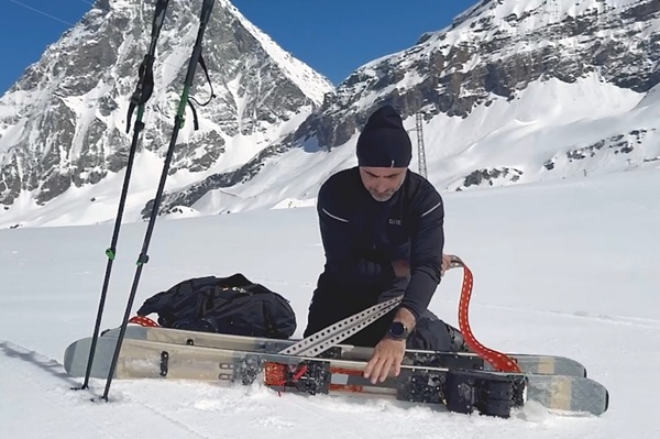 Elektrické lyže pre skialpinistov E-Skimo.