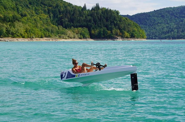 Hydrofoil vodný bicykel JetCycle Max.