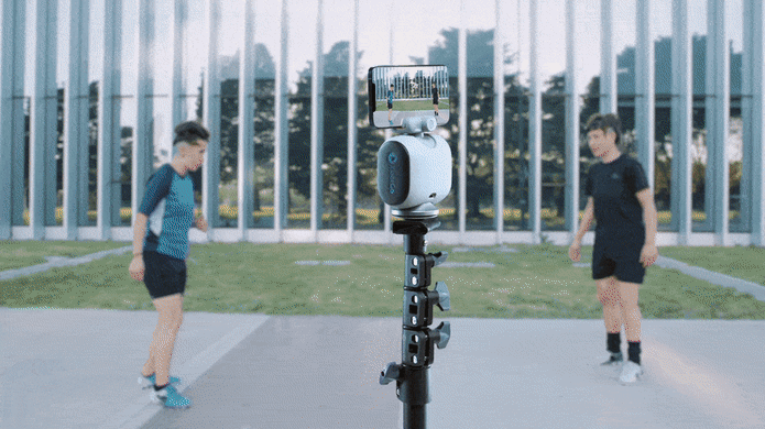 Držiak na smartfón pre automatické nakrúcanie tímových športov XbotGo Chameleon.
